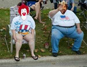 ronald mcdonald and burger king sitting in lawn chairs ronald mcdonald and burger king sitting in lawn chairs